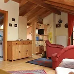 Haus Koblizek アパート *